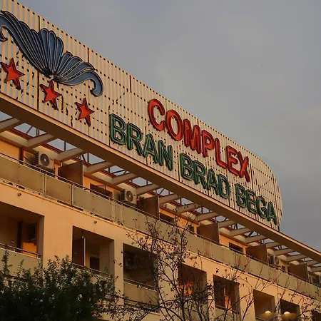 ホテル Complex Bran Brad Bega 3*
