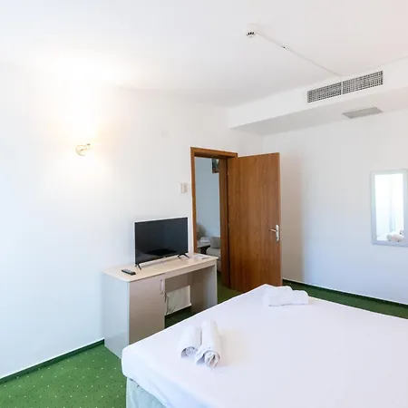 Complex Bran Brad Bega Otel