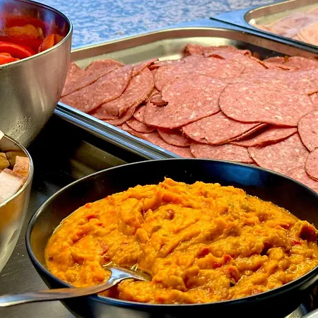 Otel Complex Bran Brad Bega